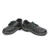 Work shoes with protective toe BRS